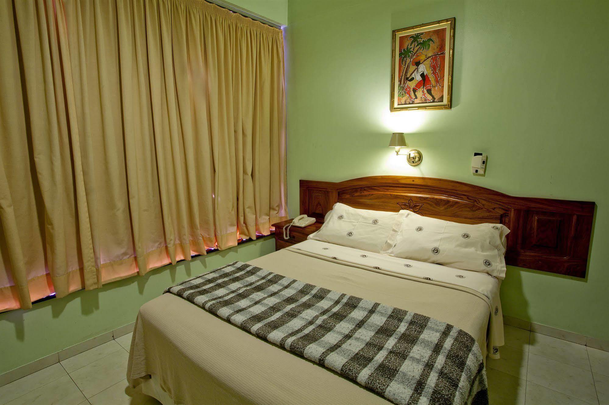 Krystal Hotel Manaus Exterior foto